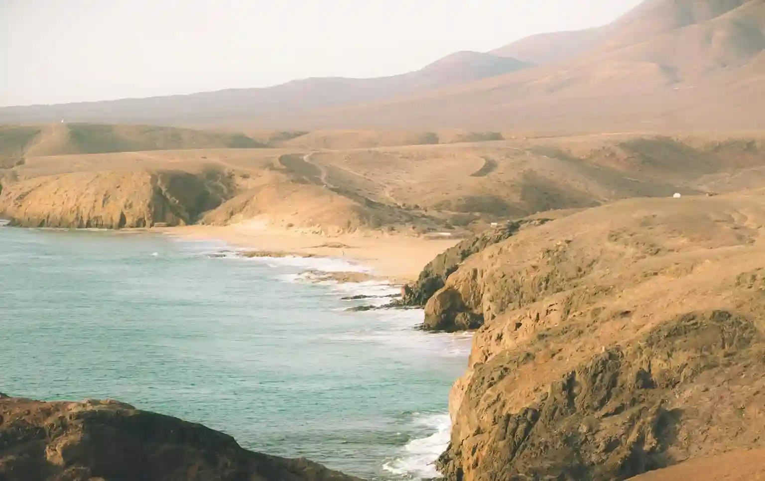 Playa Mujeres Lanzarote - La Maleta Inquieta