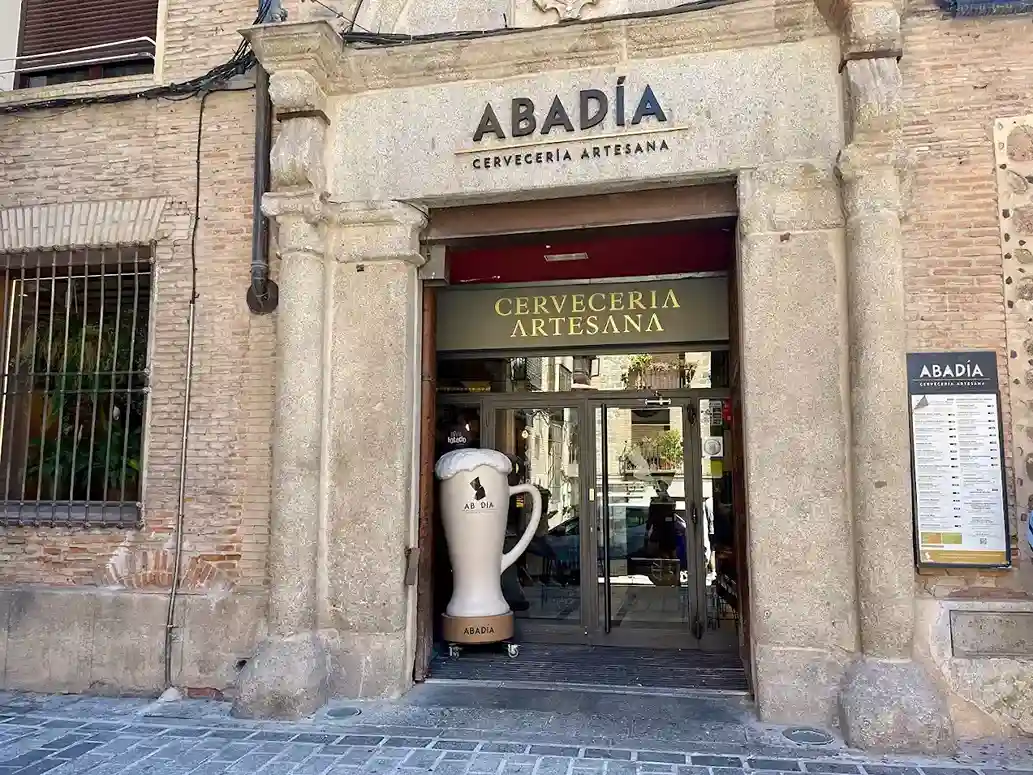 Cervecería La Abadía - La Maleta Inquieta