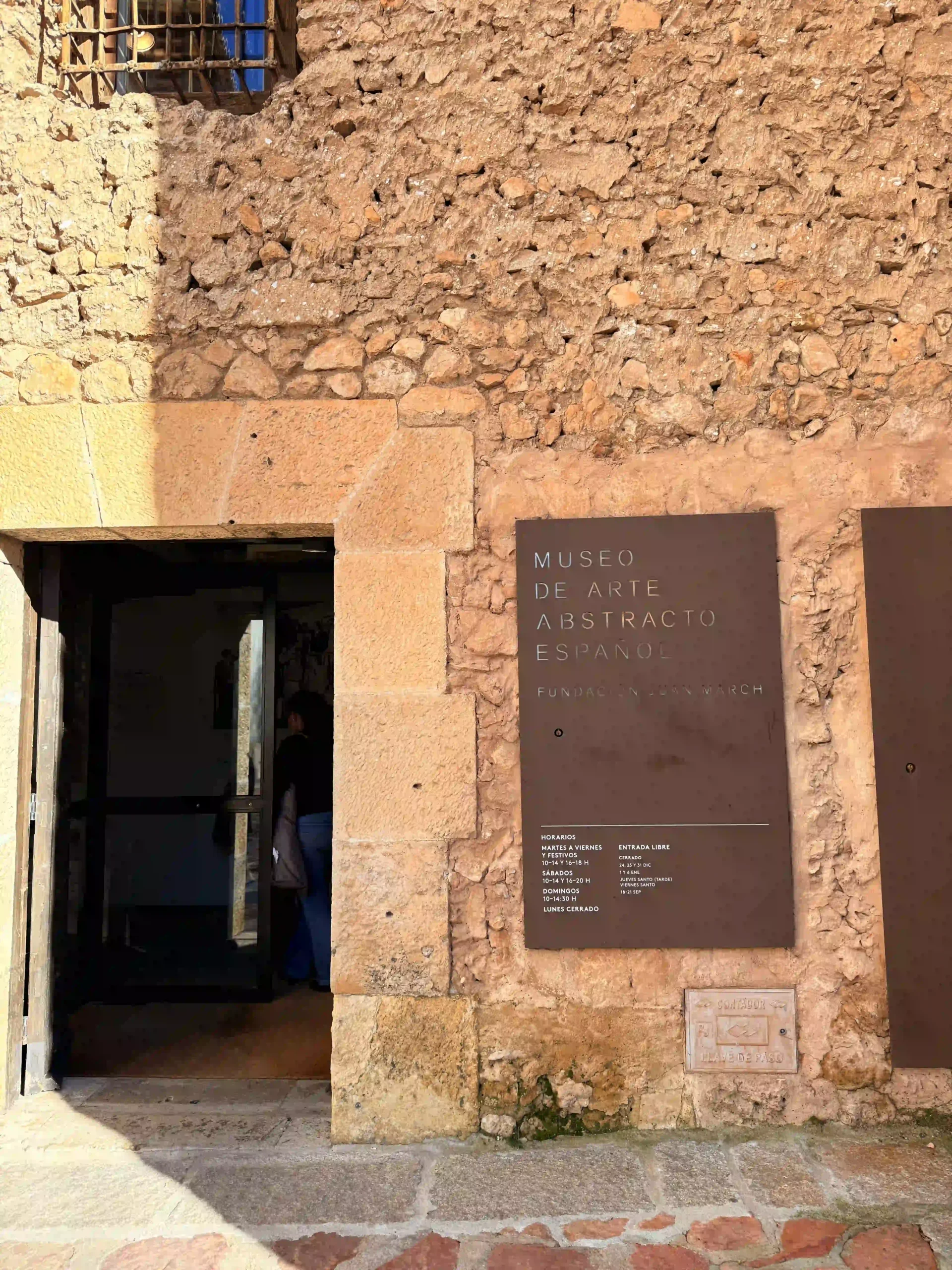 Museo de Arte Abstracto de Cuenca — La Maleta Inquieta