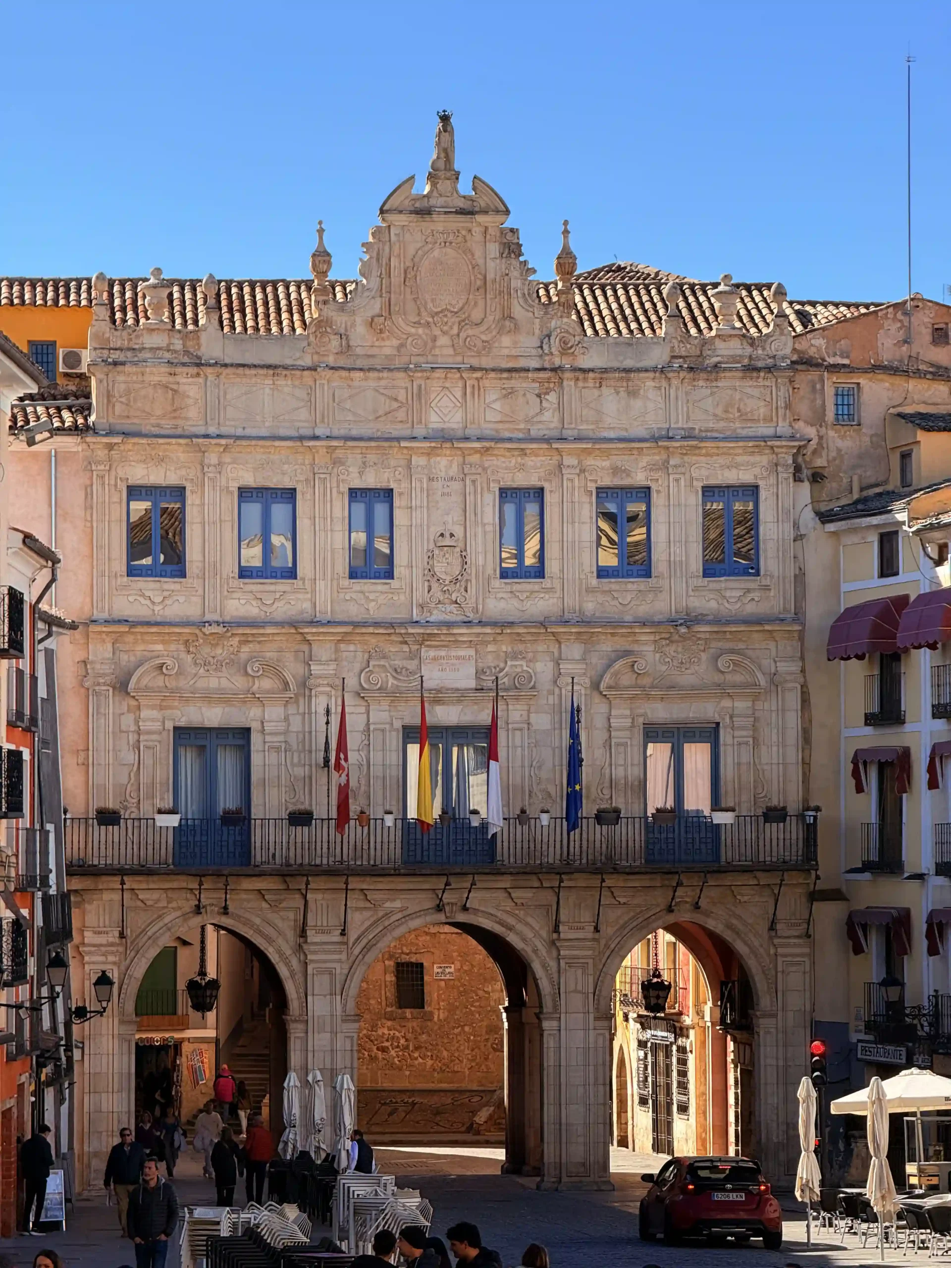 Entrada Plaza Mayor de Cuenca - La Maleta Inquieta