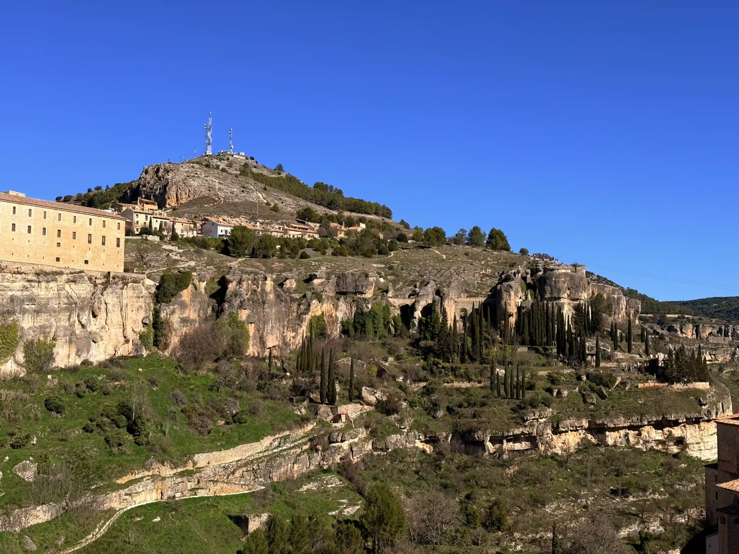 Vista de la montaña desde mirador de Cuenca — La Maleta Inquieta