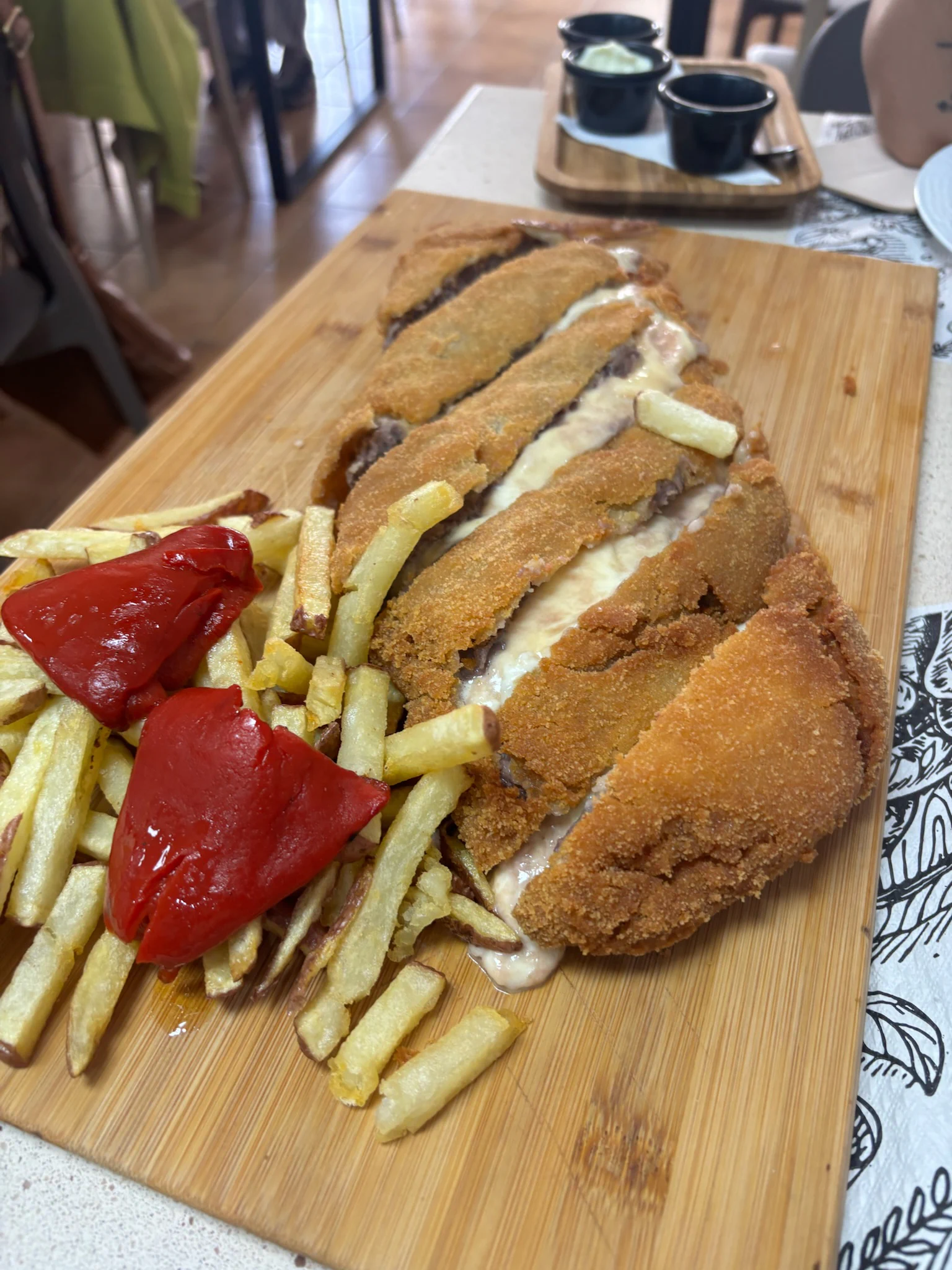 Cachopo en Teleclub Lanzarote - La Maleta Inquieta