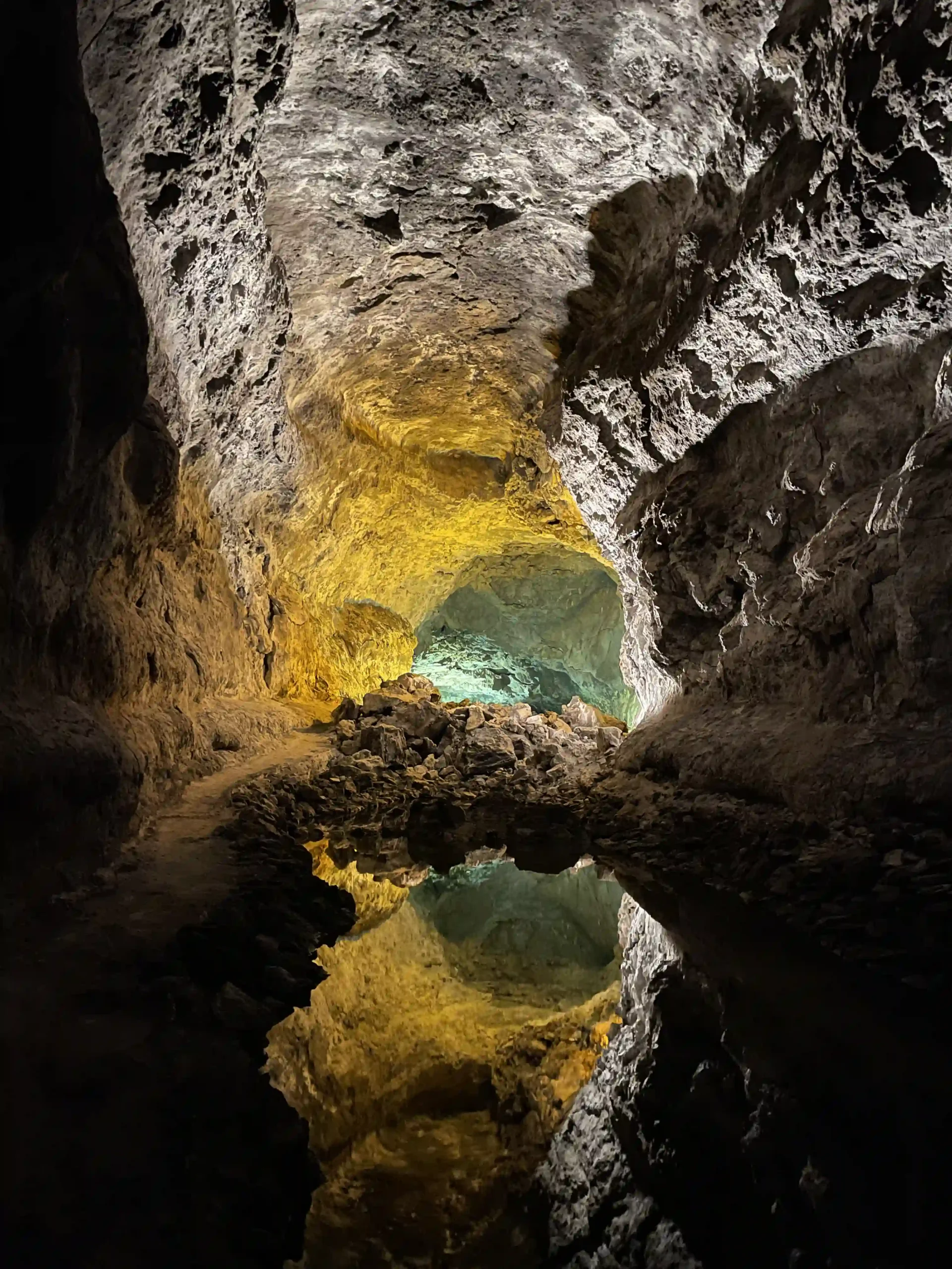Cueva de los Verdes Lanzarote - La Maleta Inquieta