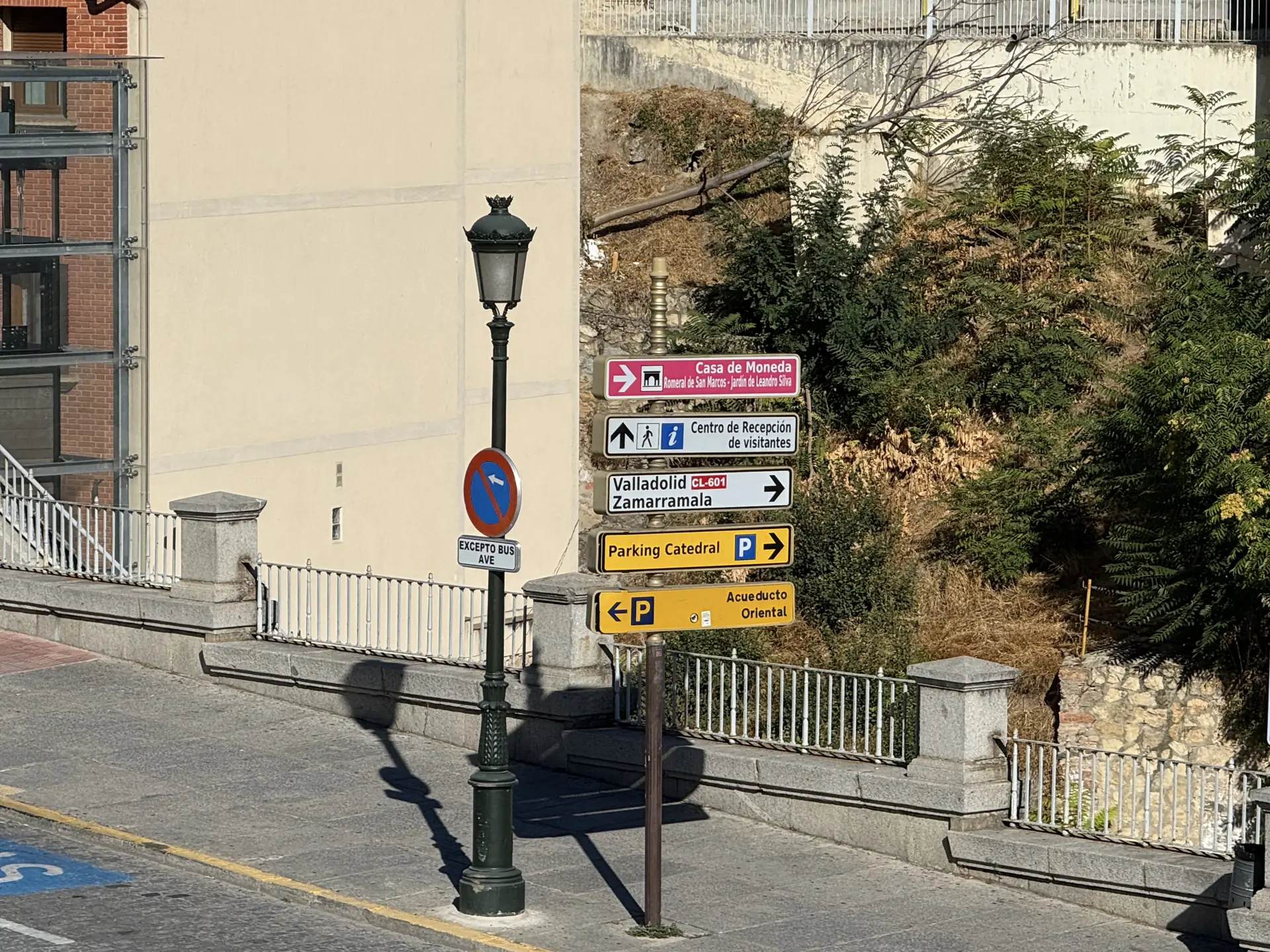 Dónde aparcar en Segovia