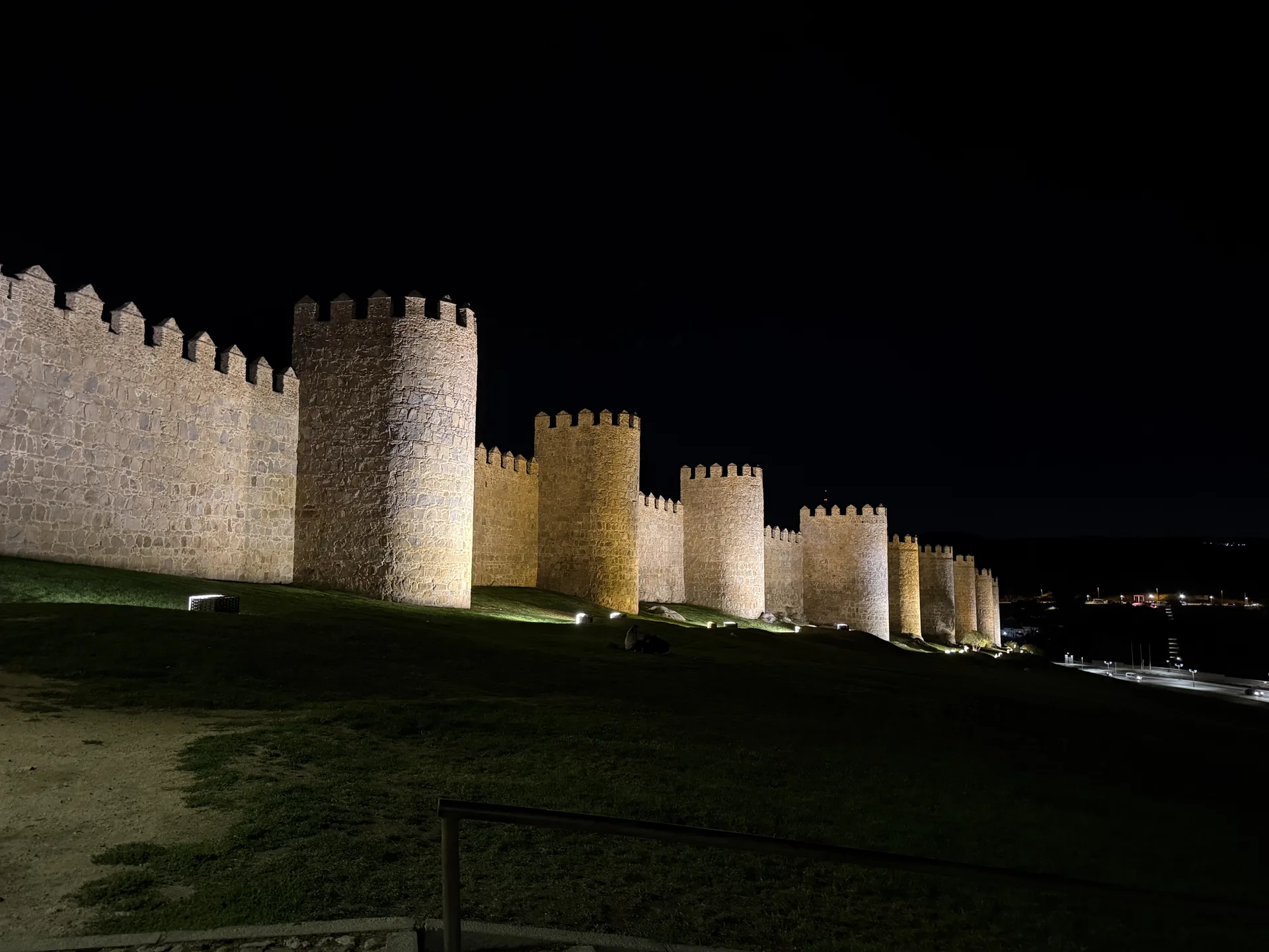 Ávila cuando cae el sol