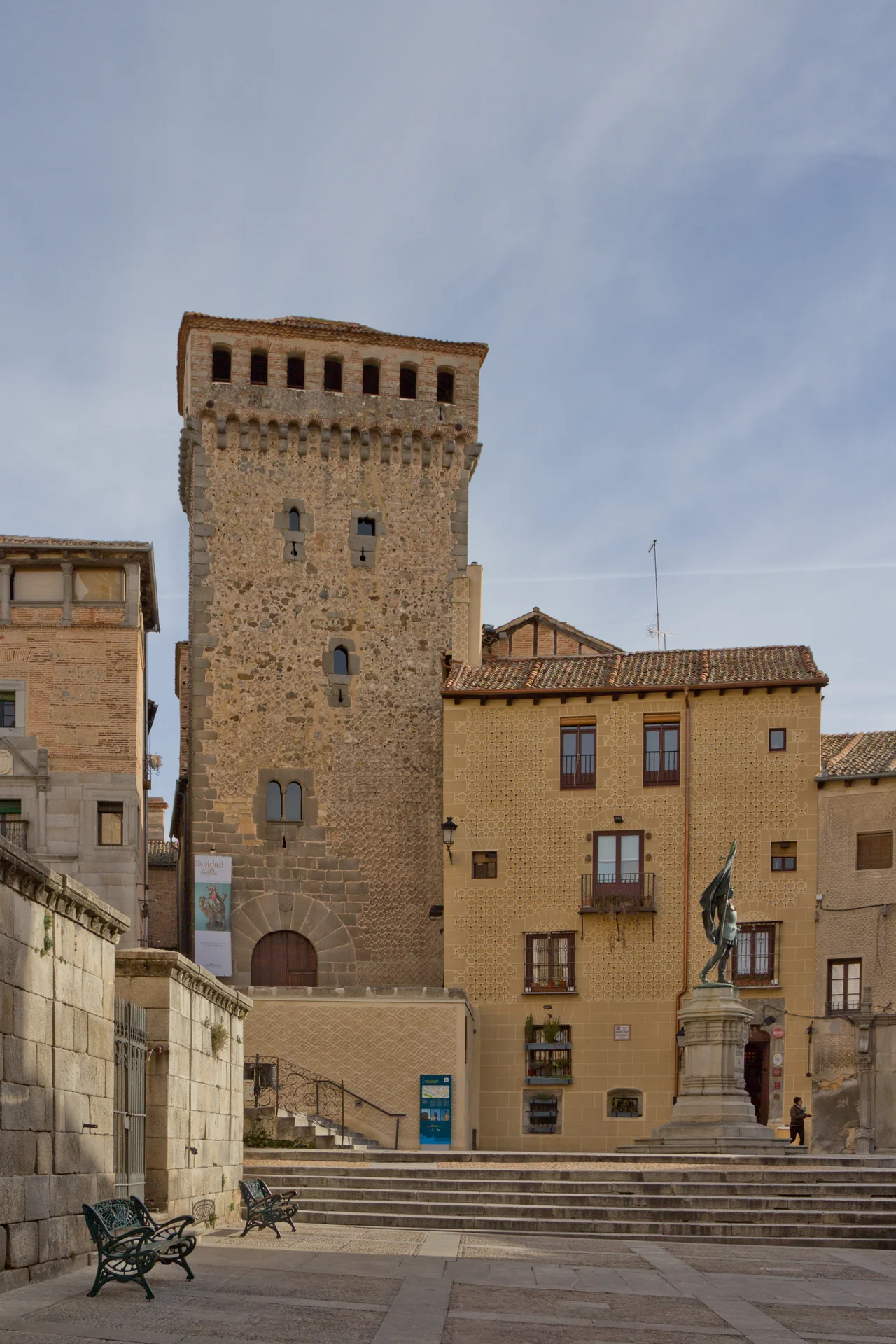 Fachada del Torreon de Lozoya, en la plaza de San Martin de Segovia.